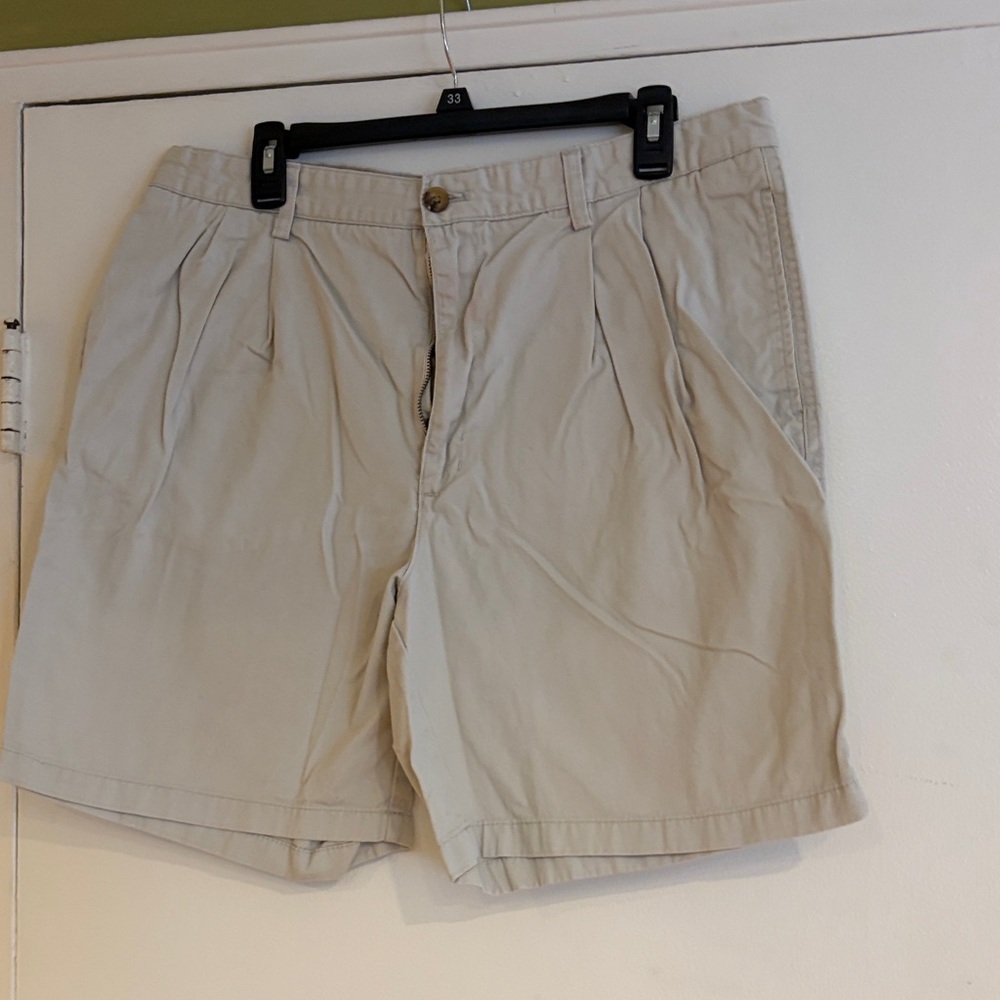 Chaps Men's Beige Flat Front Shorts